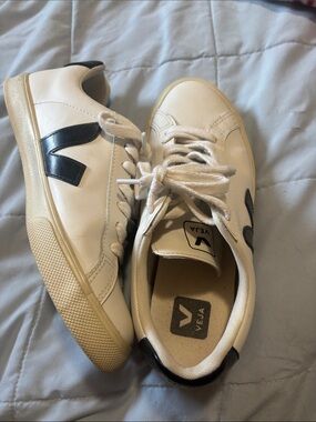 Veja Women’s White Sneakers with Black V Logo